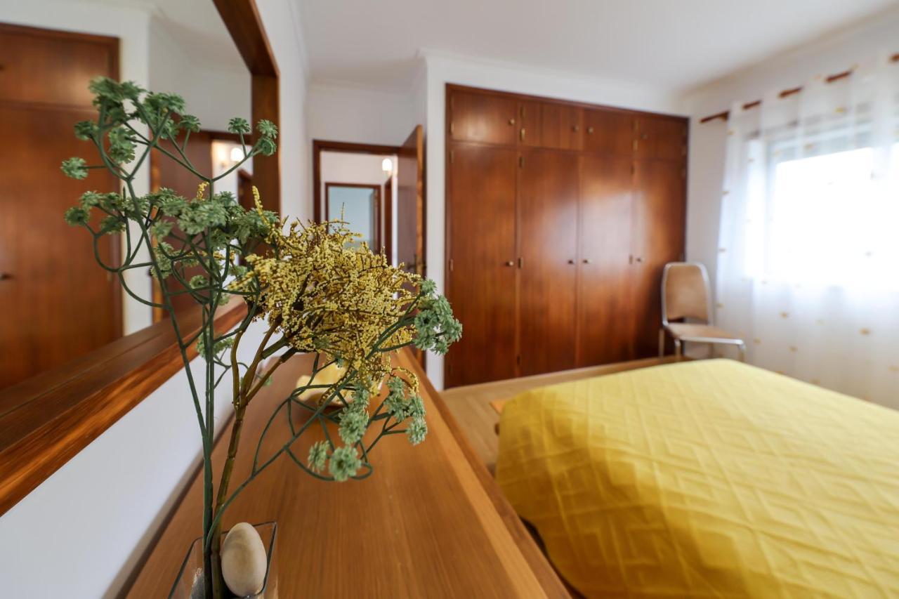 Casas Com Amoras In Serra Da Pescaria Famalicao Luaran gambar