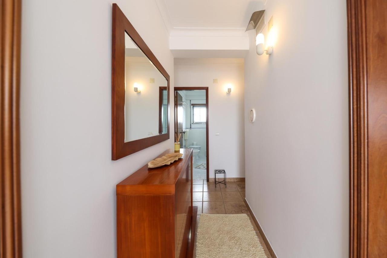 Casas Com Amoras In Serra Da Pescaria Famalicao Luaran gambar