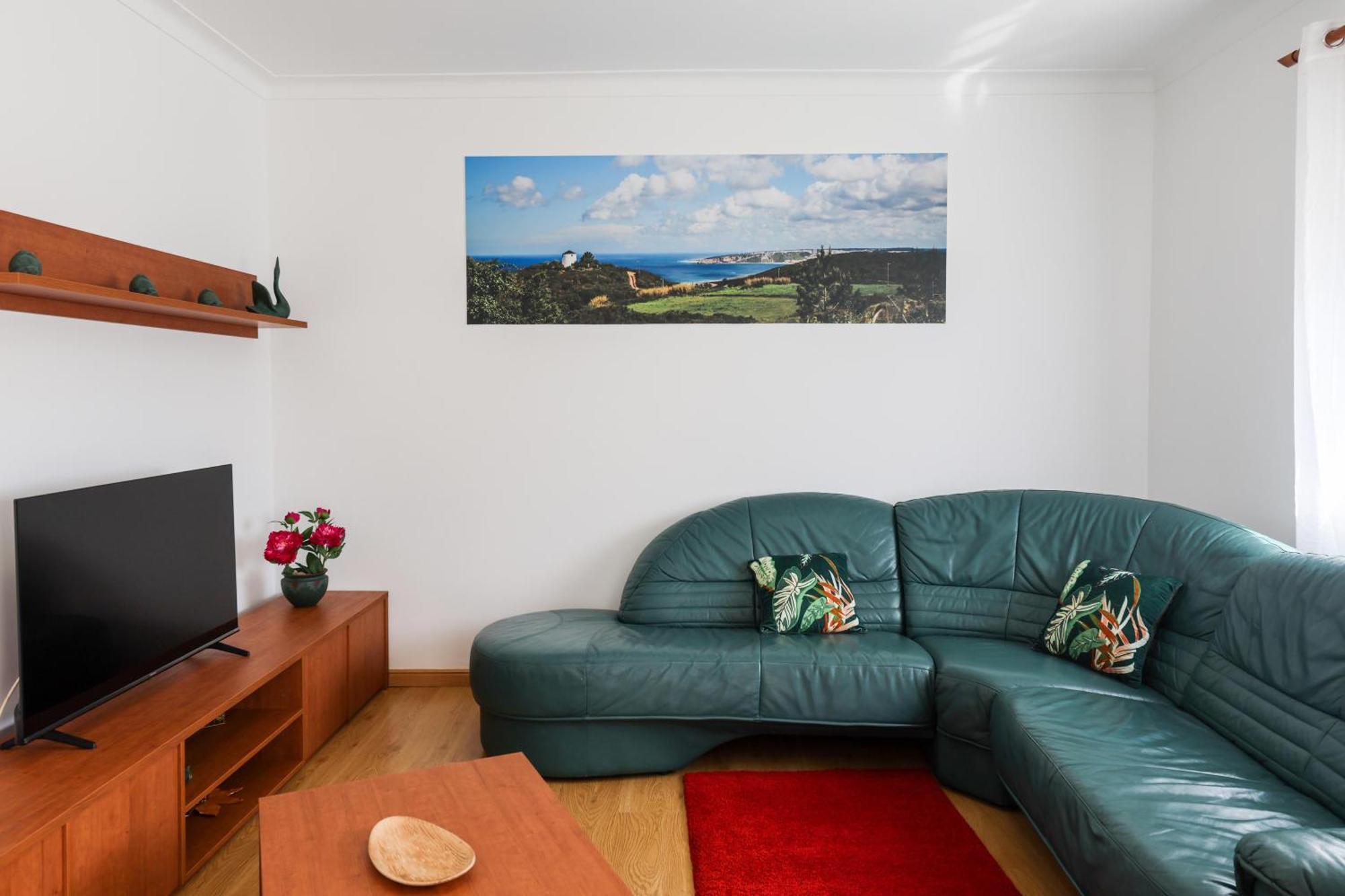 Casas Com Amoras In Serra Da Pescaria Famalicao Luaran gambar