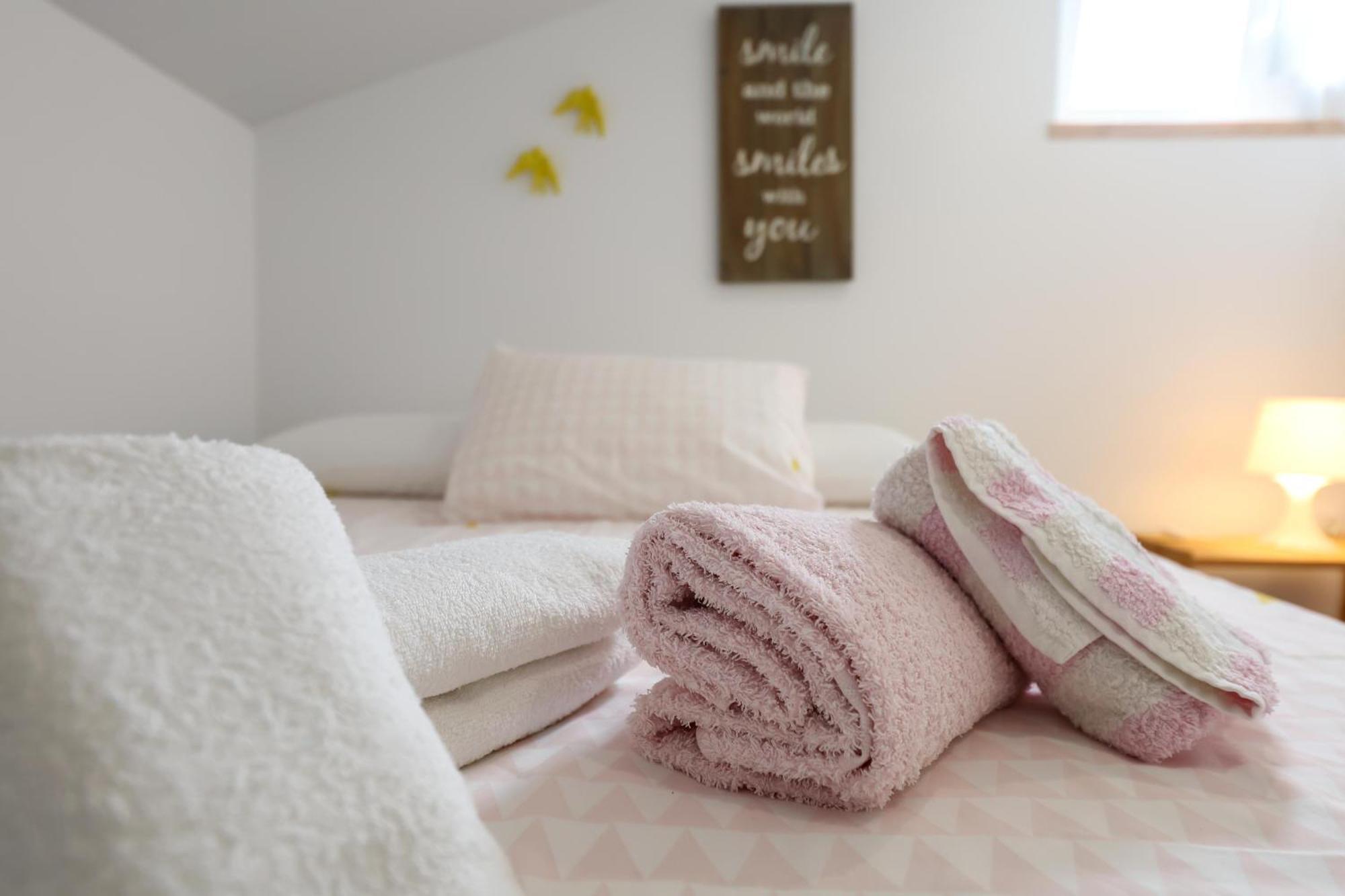 Casas Com Amoras In Serra Da Pescaria Famalicao Luaran gambar